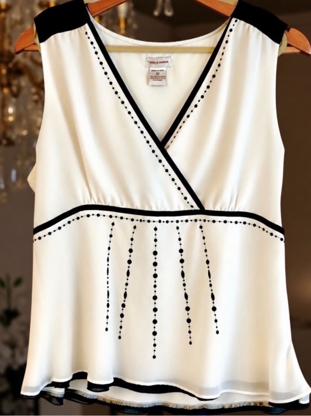 Women’s Monroe & Main Party Sleeveless Blouse 20W